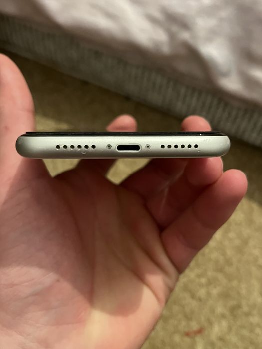 Iphone 11 в белом цвете