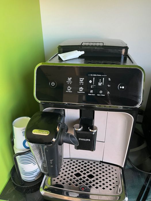 Кафе автомат Philip’s latte go