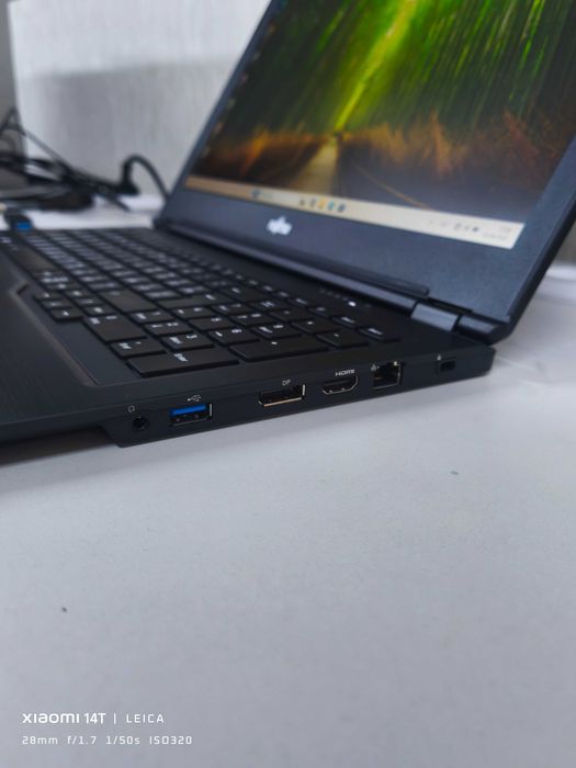 Ноутбук Fujitsu LifeBook