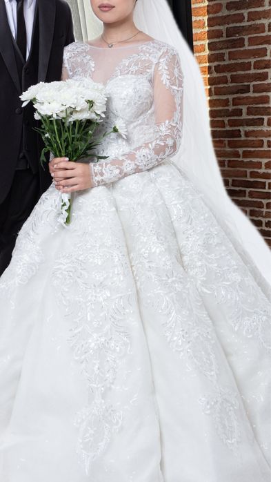 Свадебное платье