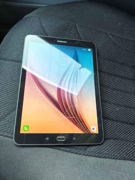 Срочно продается Samsung Galaxy Tab S2