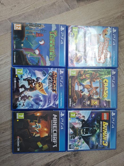 Playstation 4 slim 1TB / Плейстейшън 4 слим 1 ТБ +3 джойстика и 6 игри