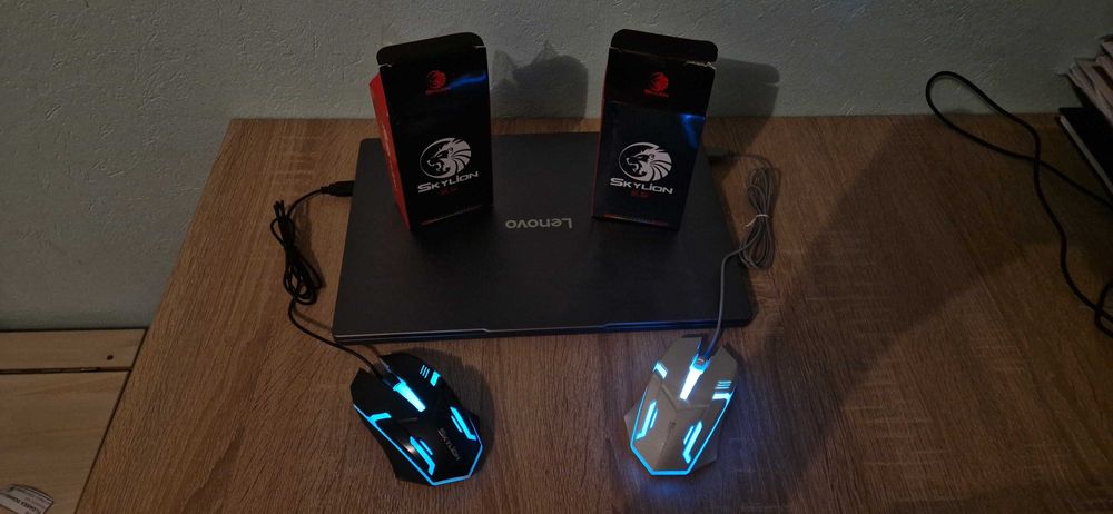 Mouse cu 3 taste cu fir Iluminare colorată pentru jocuri