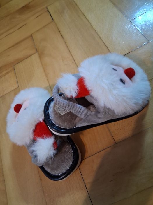 Papuci de casa mos nou fara eticheta