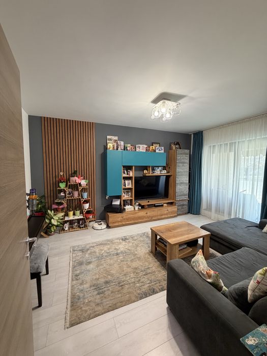 Vand apartament 4 camere cu parcare si boxa 21 Residence Politehnica