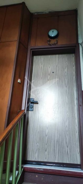 Продава се Тристаен апартамент в Пловдив, Център - 802 кв.м за 241 €/кв.м - Снимка #2