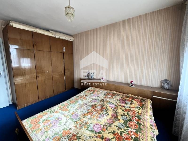 Тристаен апартамент в кв. Младост 2