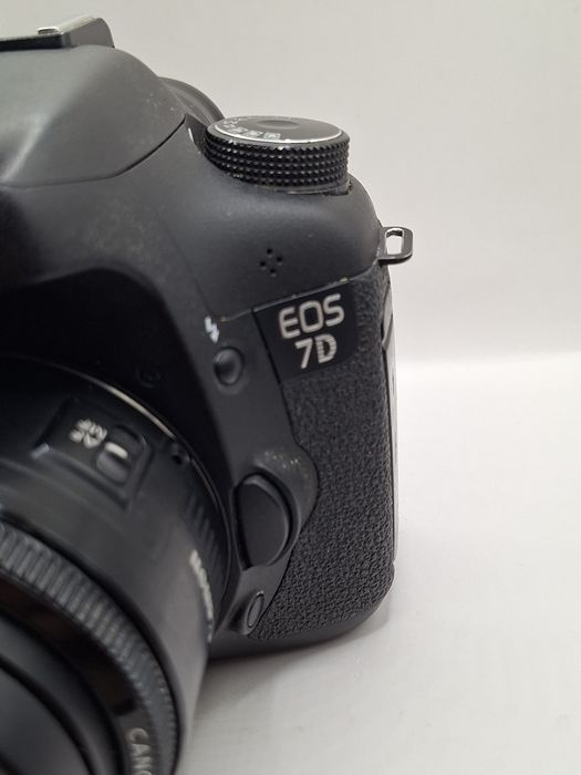 Фотоапарат CANON 7D