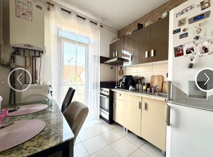 Proprietar vând apartament 2 camere Dumbravita