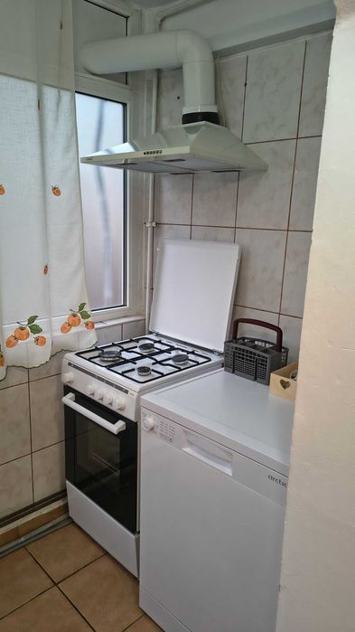 Vând apartament 2 camere cartier 1 Mai