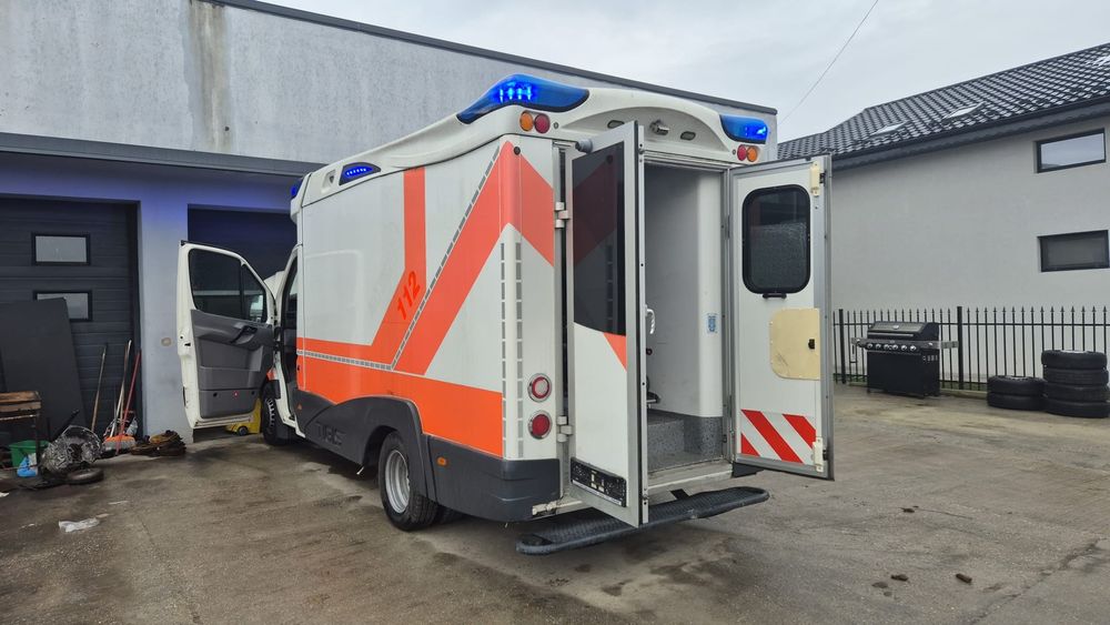 Cub ambulanta cu tot ce contine