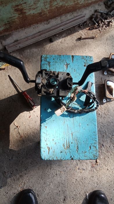 Стартер.Генератор.Трамблер.