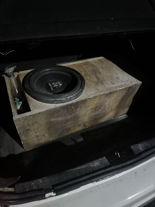 Сабвуфер рабочий