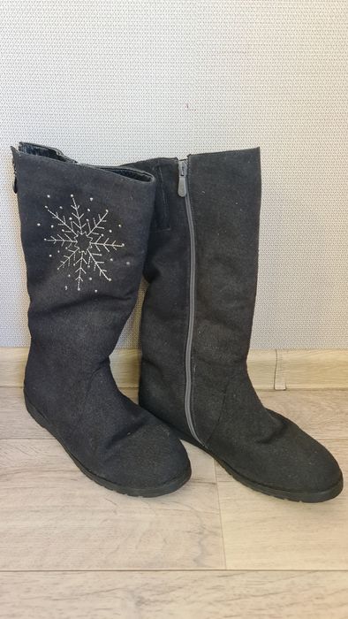 Продаю женские угги!