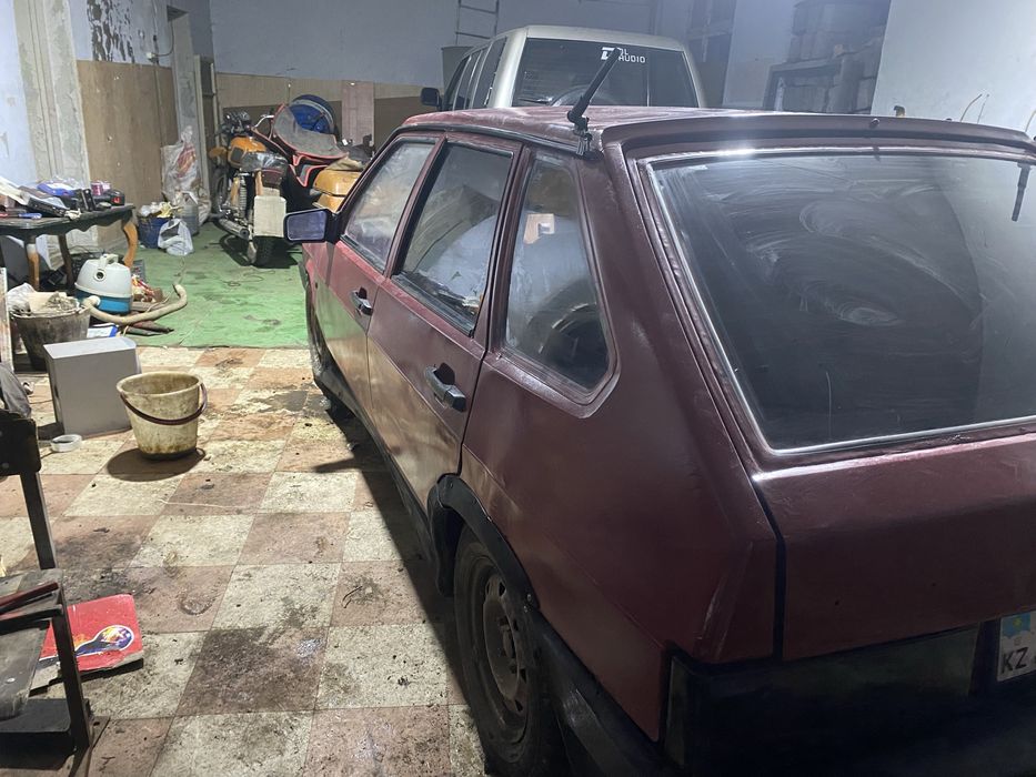 Продам ваз 2109.