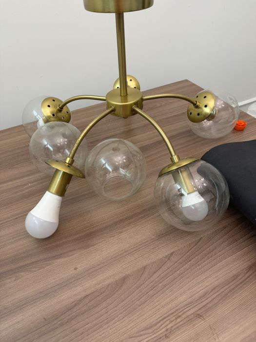 Продается люстра