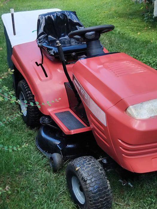 Tractoras tuns gazon/ iarba Jonsered ICT  13