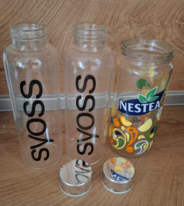 Лот от 2 бр. нови стъклени бутилки и чаша