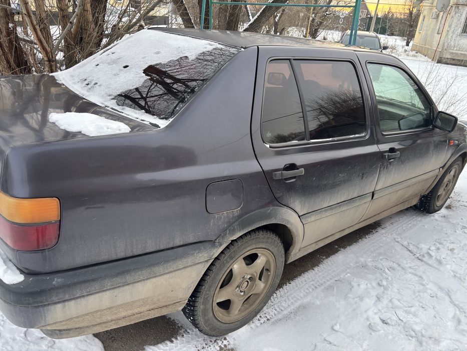 Продам Volkswagen Vento 1.8