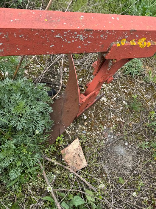 Навесен плуг с 4 тела