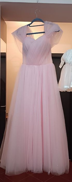 Vând rochițe ocazie