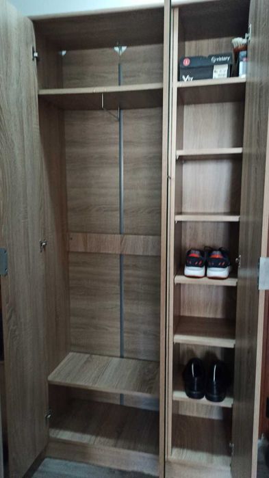 Комплект от антре със закачалки и гардероб с отделения за обувки