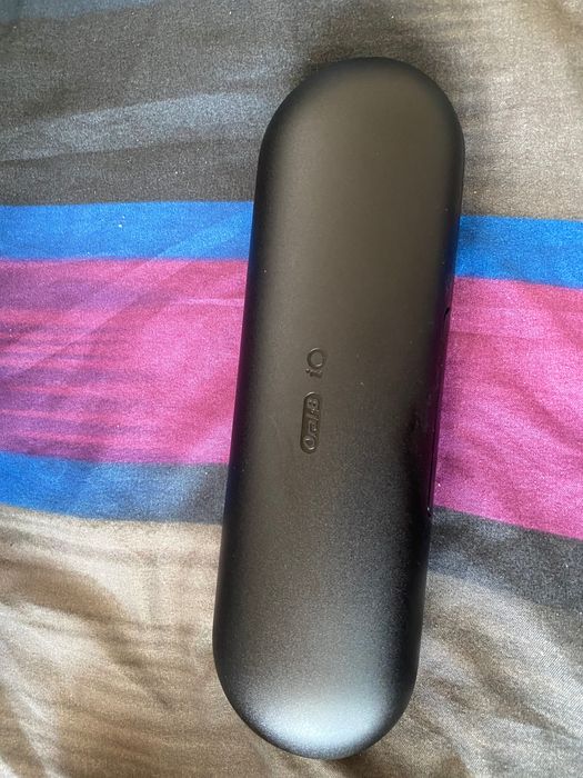 Четка за зъби Oral-B IO3 от оригиналната компания