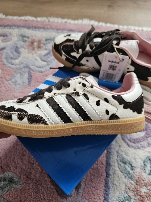 Adidas cow print 37 true to size, piele