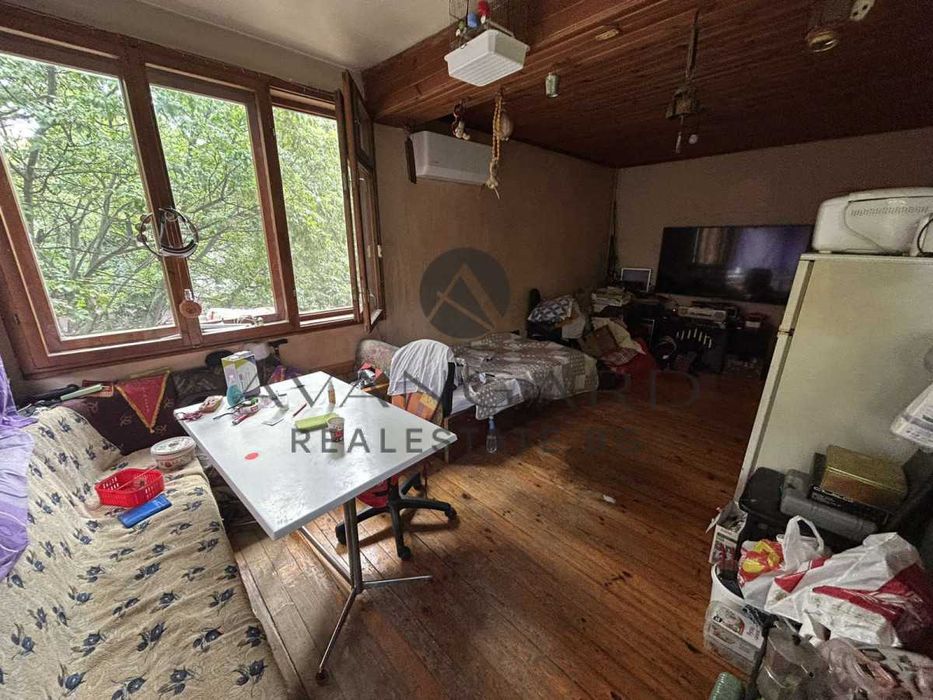 Продава се Тристаен апартамент в Пловдив, Кършияка - 57 кв.м за 1843 €/кв.м - Снимка #1