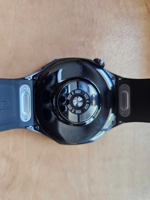 Huawei Watch GT 5 Pro (46mm, Black) – Титаниев корпус, състояние като нов