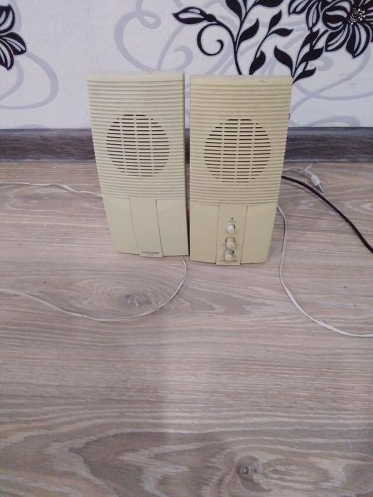 Продам колонки на компьютер 3500 тенге