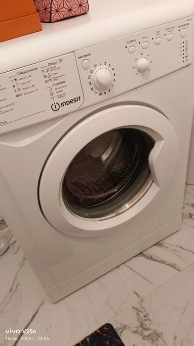 Продам стиральную машину б.у.