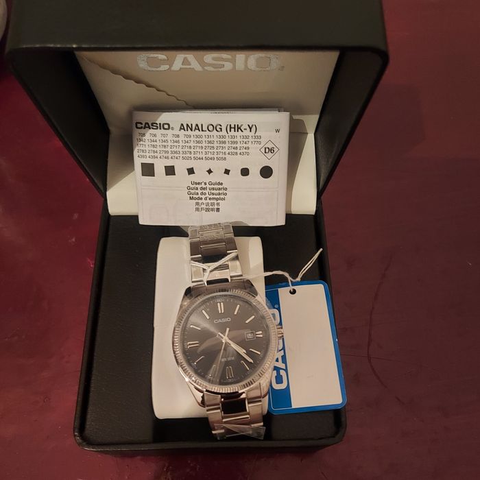Продам часы casio