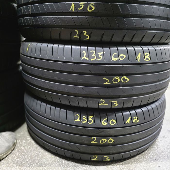 2x 235/60/18 VARA NEXEN 2023 Stare excelenta