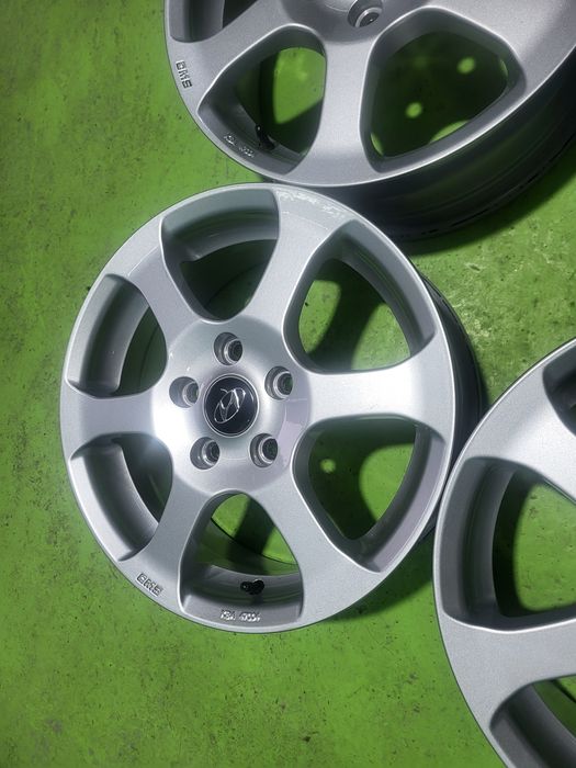 16 5x114.3 Hyundai Kia Mazda лети джанти 5х114.3