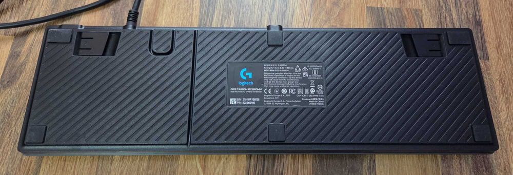 Клавиатура (Повредена/за Части): Logitech G512 Carbon GX Brown RGB