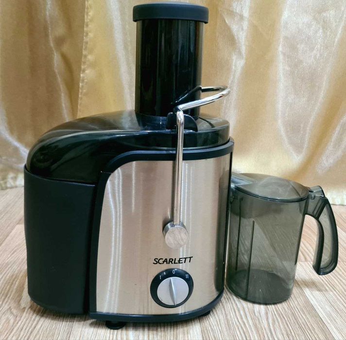 Соковыжималка Scarlett