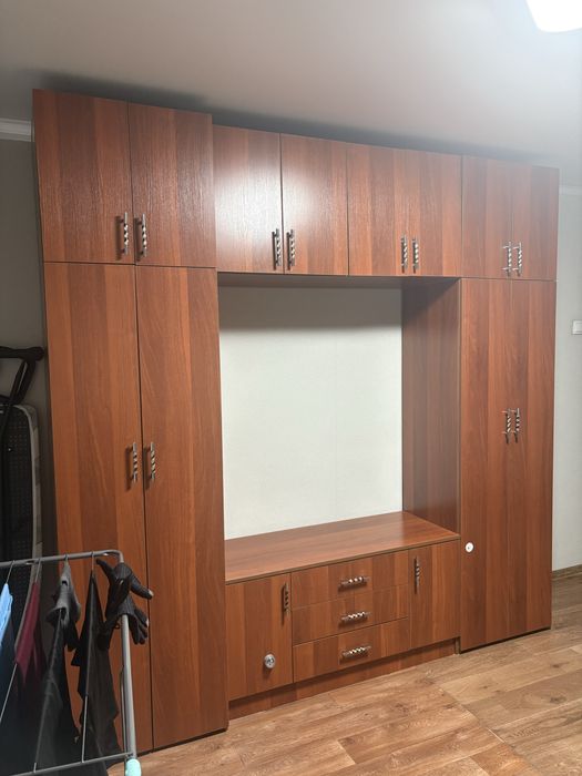 Стенка в гостиную