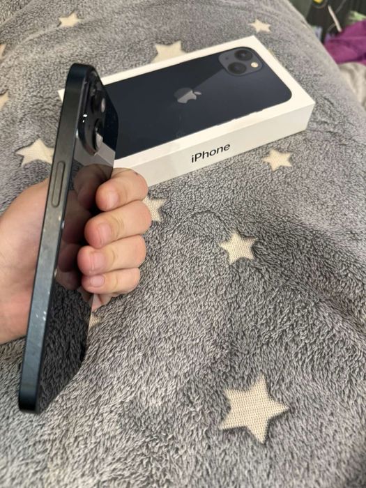 Продавам iphone13