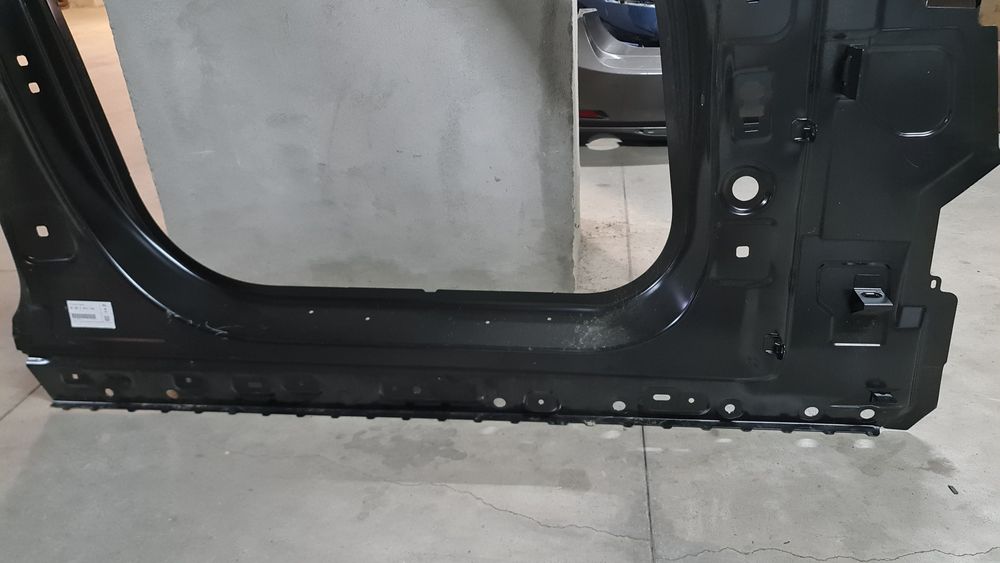 Cadru lateral stâlp prag NOU BMW 7 g11 g12