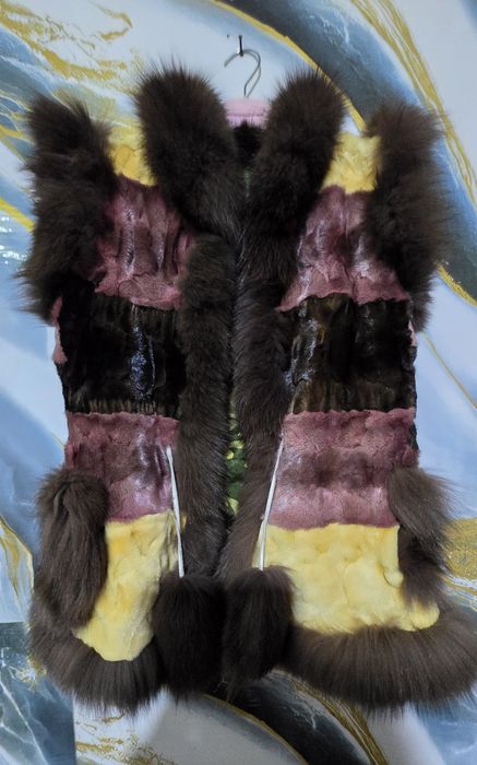 Уникален дамски елек естествен косъм лисица М размер