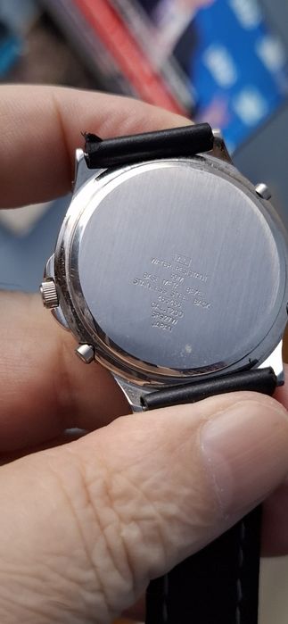 ACURIST ceas de mînă bărbătesc cu baterie și curea din piele.