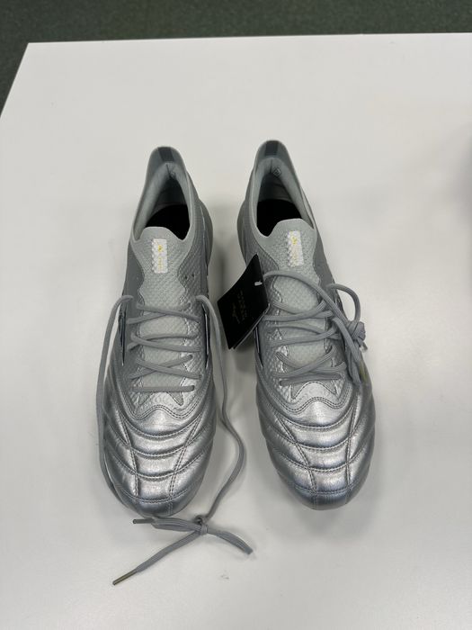 Бутонки Mizuno Morelia