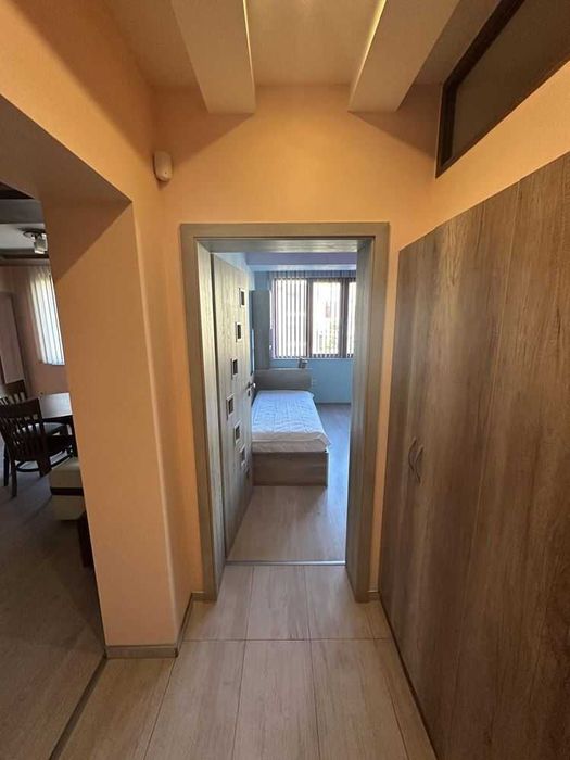 Дава се под наем Тристаен апартамент в Пловдив, Младежки Хълм - 110 кв.м за 750 € - Снимка #7