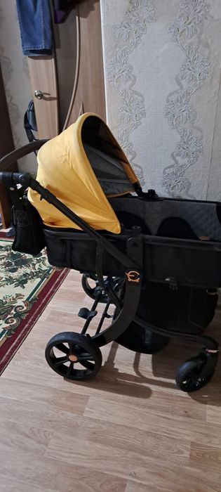 Продам коляску детскую