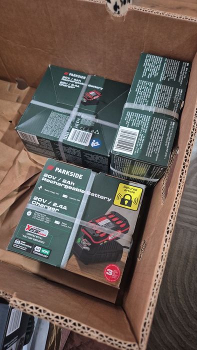 СМАРТ ЗАРЯДНО Устройство на ПАРКСАЙД  20v 12 A