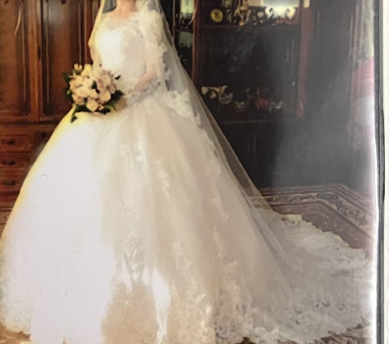 Очень красивое свадебное платье!