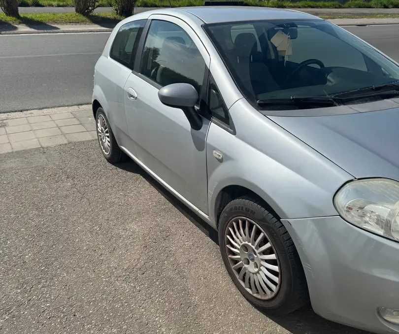 Fiat Grande Punto 1.3 multijet 90 к.с. се продава на части