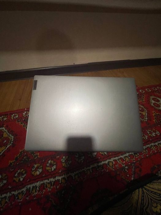 Noutbook Lenovo halati yangidek