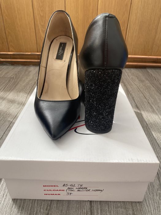 Pantofi Stiletto Cu Toc Gros Piele Naturala Neagra si Glitter